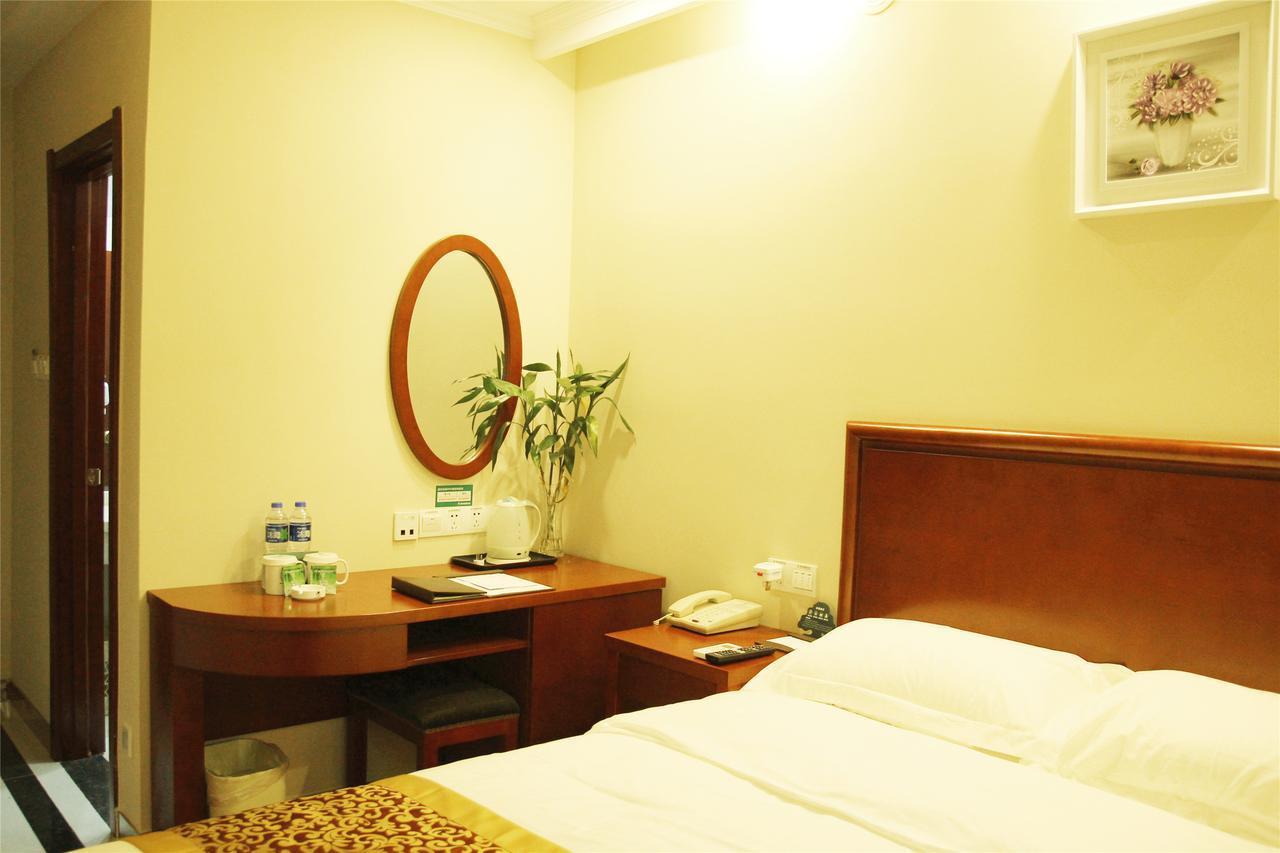 Greentree Inn High Tech Changzhi Road Subway Station Business Hotel 太原 エクステリア 写真